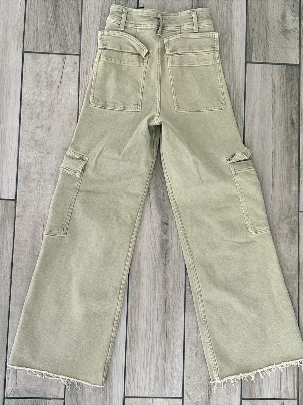 Light Olive Utility Wide-Leg Cargo Pants